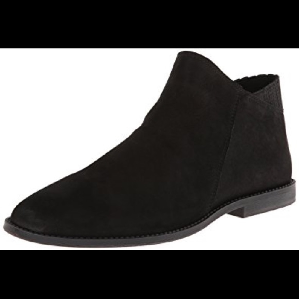 Kenneth Cole REACTION Women's Vin Win Boots